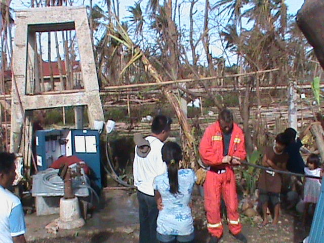 estacion mobil de potabilizacion del agua UPEAB en las filipinas